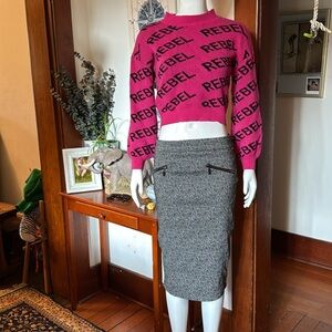 Dreamers rebel Pink Sweater size small